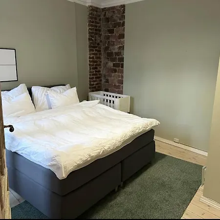 Apartment Urban Retreat, Gateway To *